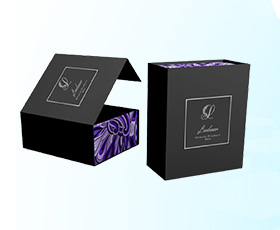 Gift-Box-Printing-Manufacturing-Suppliers-in-Dubai-Sharjah-Ajman-Abudhabi-UAE-Middle-East 
